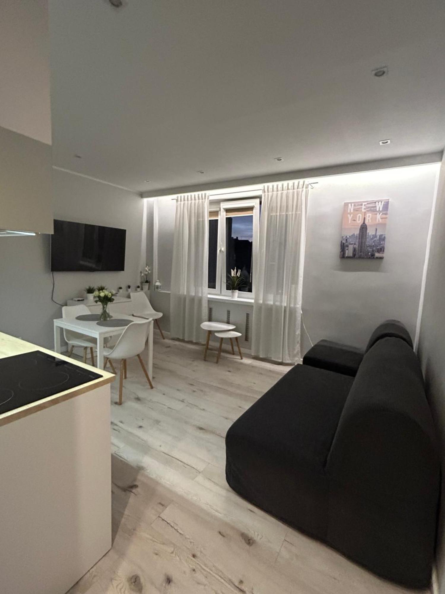 Apartament Na Dworcowej Centrum Parking Gratis Breslavia Esterno foto
