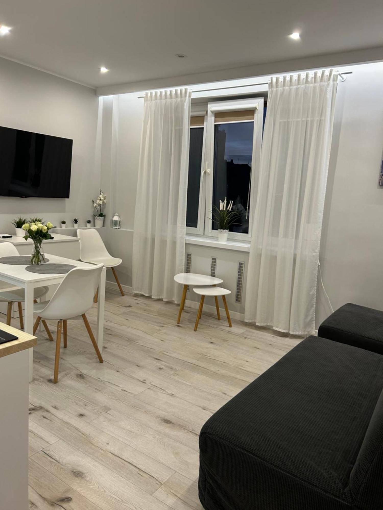 Apartament Na Dworcowej Centrum Parking Gratis Breslavia Esterno foto